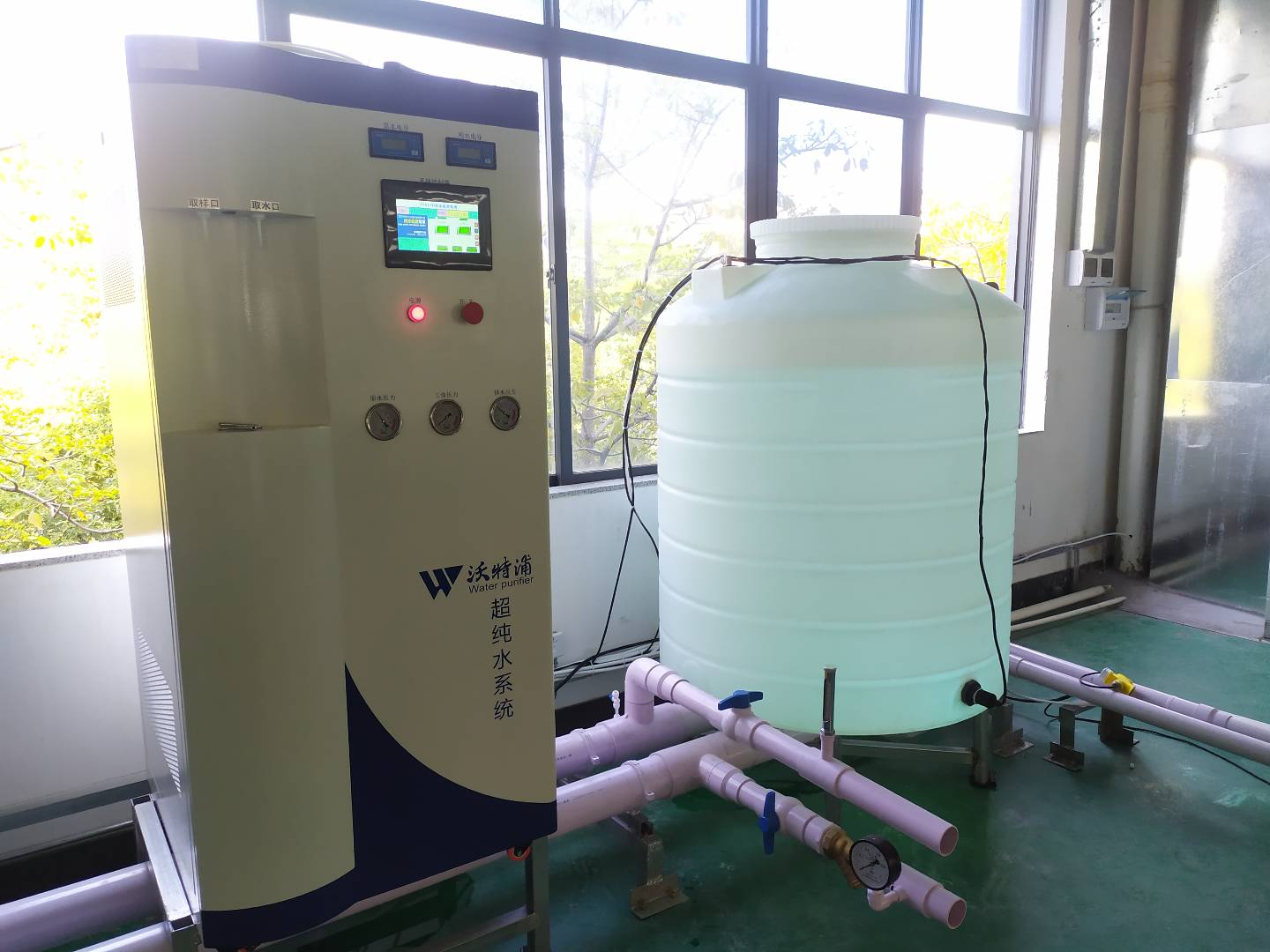 醫(yī)用純水設(shè)備 醫(yī)用純水設(shè)備